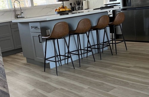 Elk Grove House | Luxurious house with Heated Pool & Spa - Modern and Newly Renovated!