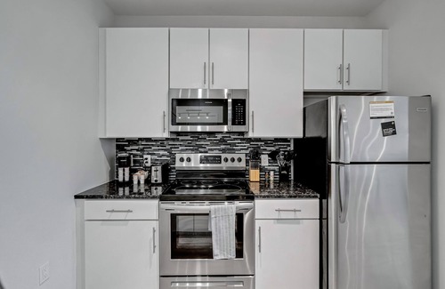 Brewerytown Apartment | Luxurious I 1Br/1Bth I Free Parking I Dog Park
