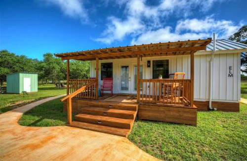 Fredericksburg House | Luxurious & Intimate Cottage in Fred Wine Country!