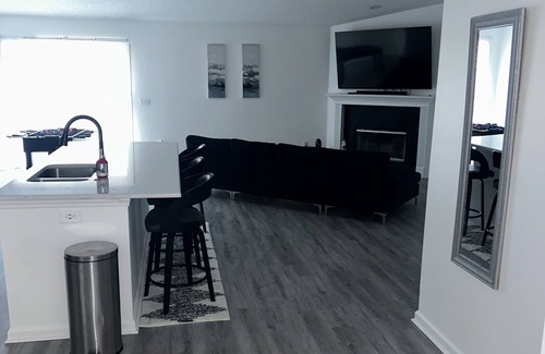 Southside House | Luxurious Kid friendly elegant stay! Mandarin area