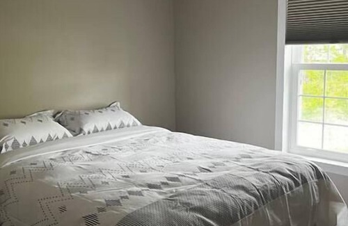 Good Spirit Lake House | Luxurious king size,hot tub!