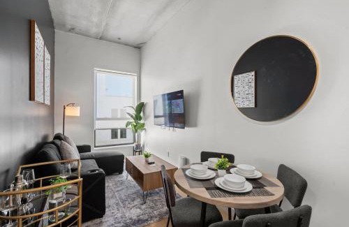 Charlotte Apartment | Luxurious King 2BR Suite in South End Charlotte!
