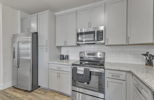Hayes Apartment | Luxurious King 3BR Suite Mins to Downtown Durham!