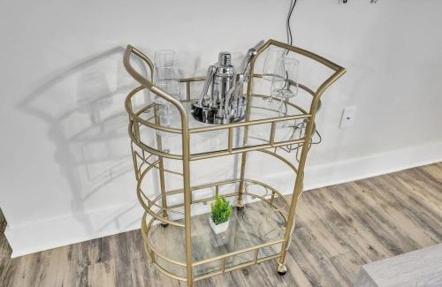 Hayes Apartment | Luxurious King 3BR Suite Mins to Downtown Durham!