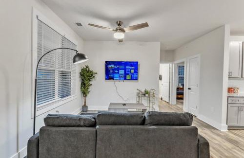 Hayes Apartment | Luxurious King 3BR Suite Mins to Downtown Durham!