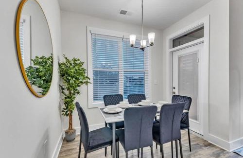 Hayes Apartment | Luxurious King 3BR Suite Mins to Downtown Durham!