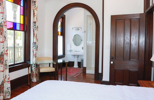 Winston - Salem Bed & Breakfast | Luxurious King Room in Historic Boutique Inn