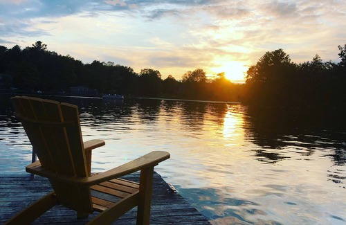 Leeds and the Thousand Islands House | Luxurious lakefront cottage.