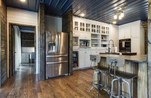 Ashland City House | Luxurious Lakeside Estate-Pool/Hot Tub/Sauna