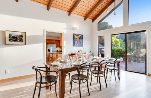 Guerneville House | Luxurious Large Home, Beautiful Pool, Extensive Gardens
