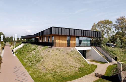 Municipality of Brielle House | Luxurious lodge in a holiday park