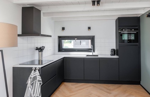 Municipality of Brielle House | Luxurious lodge with terrace and balcony