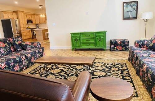 Lakewood Apartment | Luxurious loft Apartment in the heart of Lakewood, NY