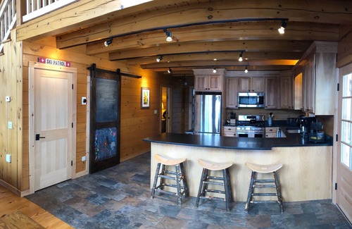 Wilmington House | Luxurious log home with stunning views