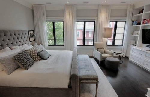 Logan Circle Apartment | Luxurious Mansion in Logan Circle Private Parking