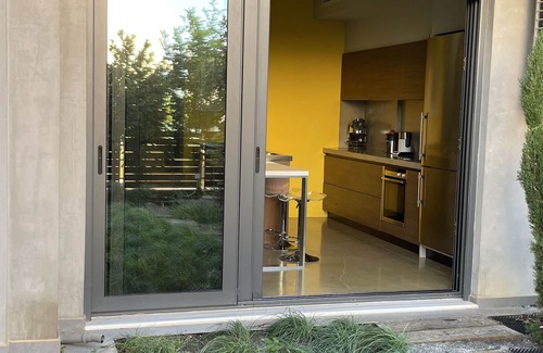 Bouvet Island Villa | Luxurious, minimal design house with garden in the Maroussi district!