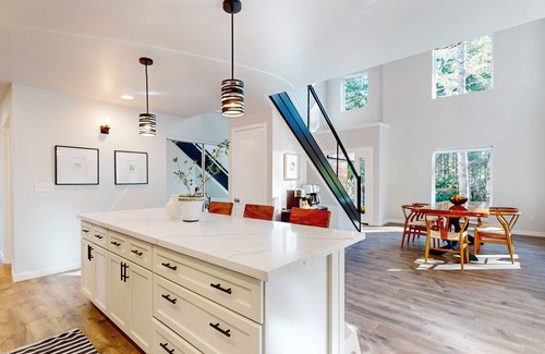 Union House | Luxurious & modern fjord vibe home - oasis in Alderbrook Golf and Yacht Resort