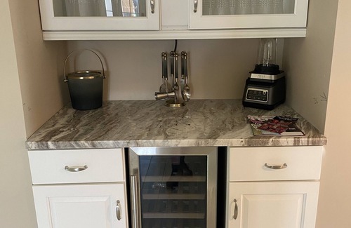 Buford House | Luxurious & Modern newly renovated good for corporate housing & family functions