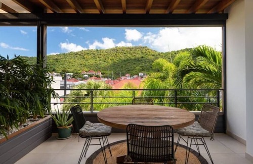 Lurin Apartment | Luxurious modern space boasting stunning views