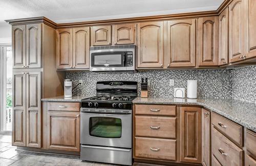 Coldwater House | Luxurious Morrison Lakehouse w/Hot Tub & Sunset Views