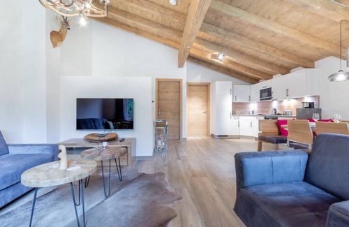 Krimml House | Luxurious Mountain View Holiday Home with Sauna in Krimml