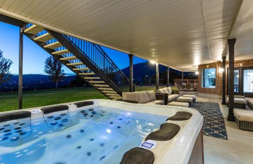Alpine House | Luxurious Mountain Retreat-unparalleled Views