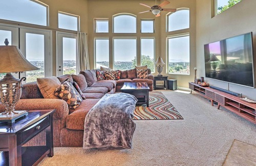 Murrieta House | Luxurious Murrieta Retreat w/ Mountain Views!