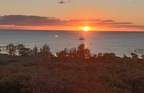 Great Guana Cay Apartment | Luxurious new 1br Apartment with 2 decks overlooking the Sea of Abaco
