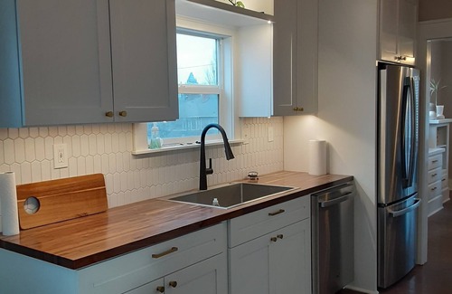 Kenton House | Luxurious newly remodeled historic home in Portlands Kenton neighborhood