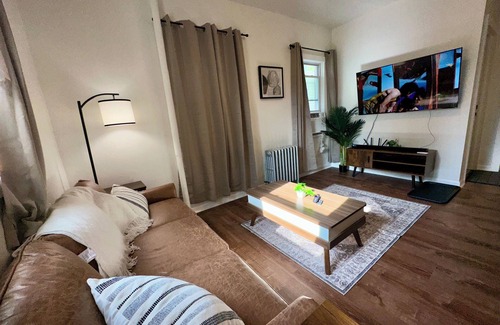 Belleville Apartment | Luxurious Newly-Renovated, Near Hospitals & Short trip to NYC. Pets Welcome!