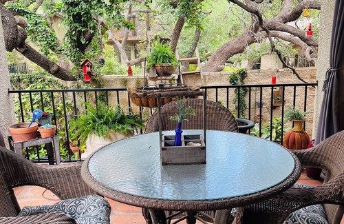 Bee Cave House | Luxurious Oasis Only 20 Min From Austin City Center!
