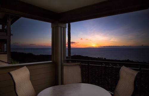 Waikoloa Condo | Luxurious Oceanfront Escape Awaits – Stunning Views & Top-Floor Waikoloa Living!