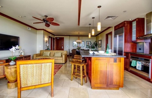Ko Olina Condo | Luxurious Ocean View Beach Villas at Ko Olina - End unit O524