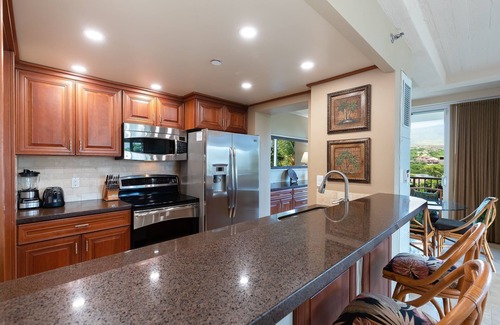 Kaanapali Condo | LUXURIOUS OCEAN VIEW CORNER UNIT W/ALL AMENITIES