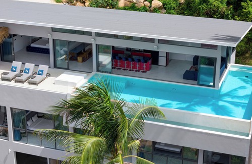 Maret Villa | Luxurious ocean view 4-bedroom L-shaped pool villa