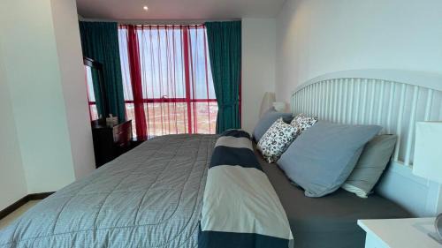 Dubai Festival City Apartment | Luxurious one Bedroom - Rose