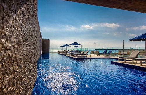 Gonzalo Guerrero Condo | *LUXURIOUS* One Bedroom Condo behind Mamitas Beach