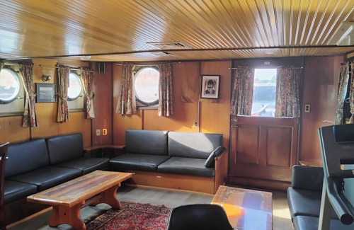 Staten Island Boat Rental | Luxurious one of a kind Tugboat/yacht, NYC, Sleeps 12, unique experience,