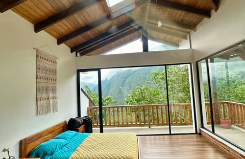 Calacali Bed & Breakfast | Luxurious Panoramic Suite at The Cloud Forest Retreat w/views & modern comforts