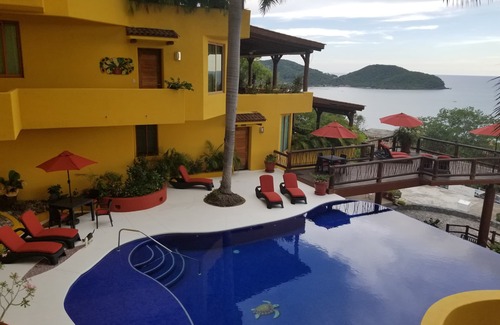 Ixtapa - Zihuatanejo Condo | Luxurious penthouse at La Ropa beach the most spectacular view