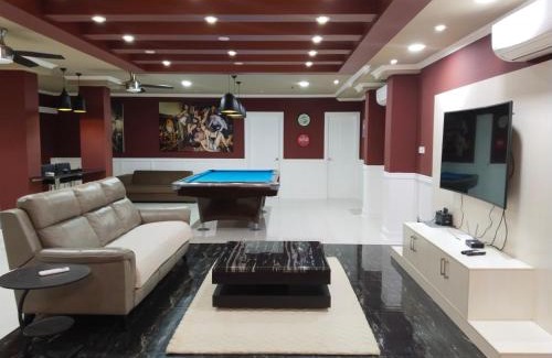 Malabanias Apartment | Luxurious Penthouse La Grande Résidence with Home Theater & Netflix