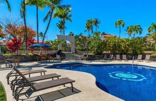 Waikoloa Apartment | Luxurious Penthouse Oasis ~ Golf & Ocean Views