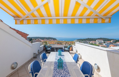 Gorinka Apartment | Luxurious penthouse style apartment, panoramic sea and mountain view