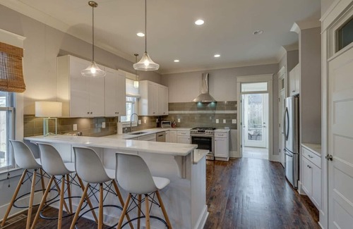 Eastwood House | Luxurious Pet-Friendly Townhome in Nashville