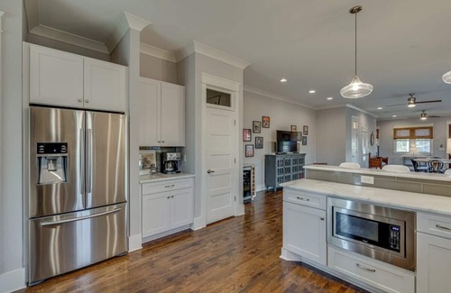 Eastwood House | Luxurious Pet-Friendly Townhome in Nashville