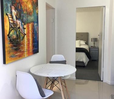 Pinelands House | Luxurious Pinelands