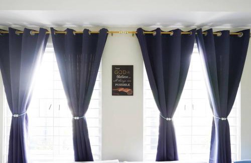 Lucena House | Luxurious Place Cozy Spacious with WIFI near SM Lucena