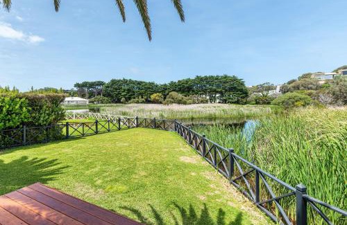 Portsea House | Luxurious Portsea Lakehouse