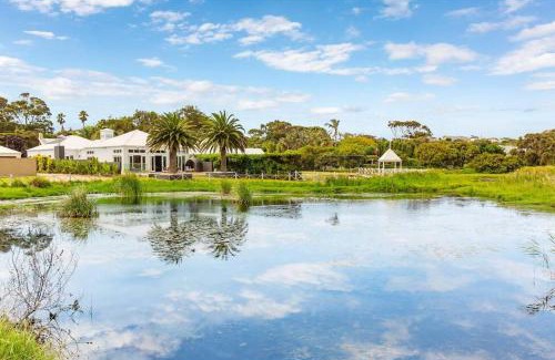 Portsea House | Luxurious Portsea Lakehouse