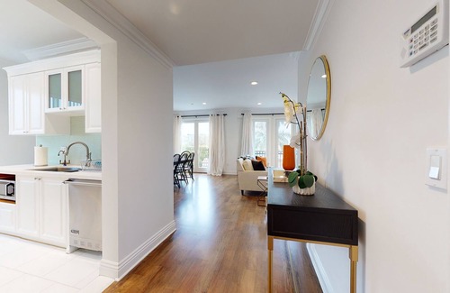 Pico - Robertson Condo | Luxurious & Private Beverly Hills Condo with Views